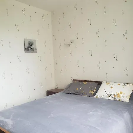 Chaleureuse A La Campagne